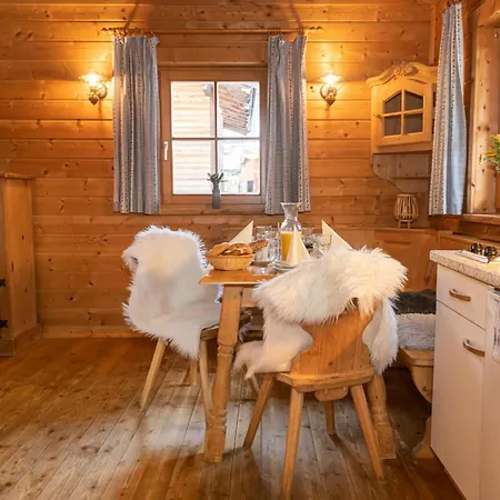 Urige Doppelhaushaelfte 8 Apartment